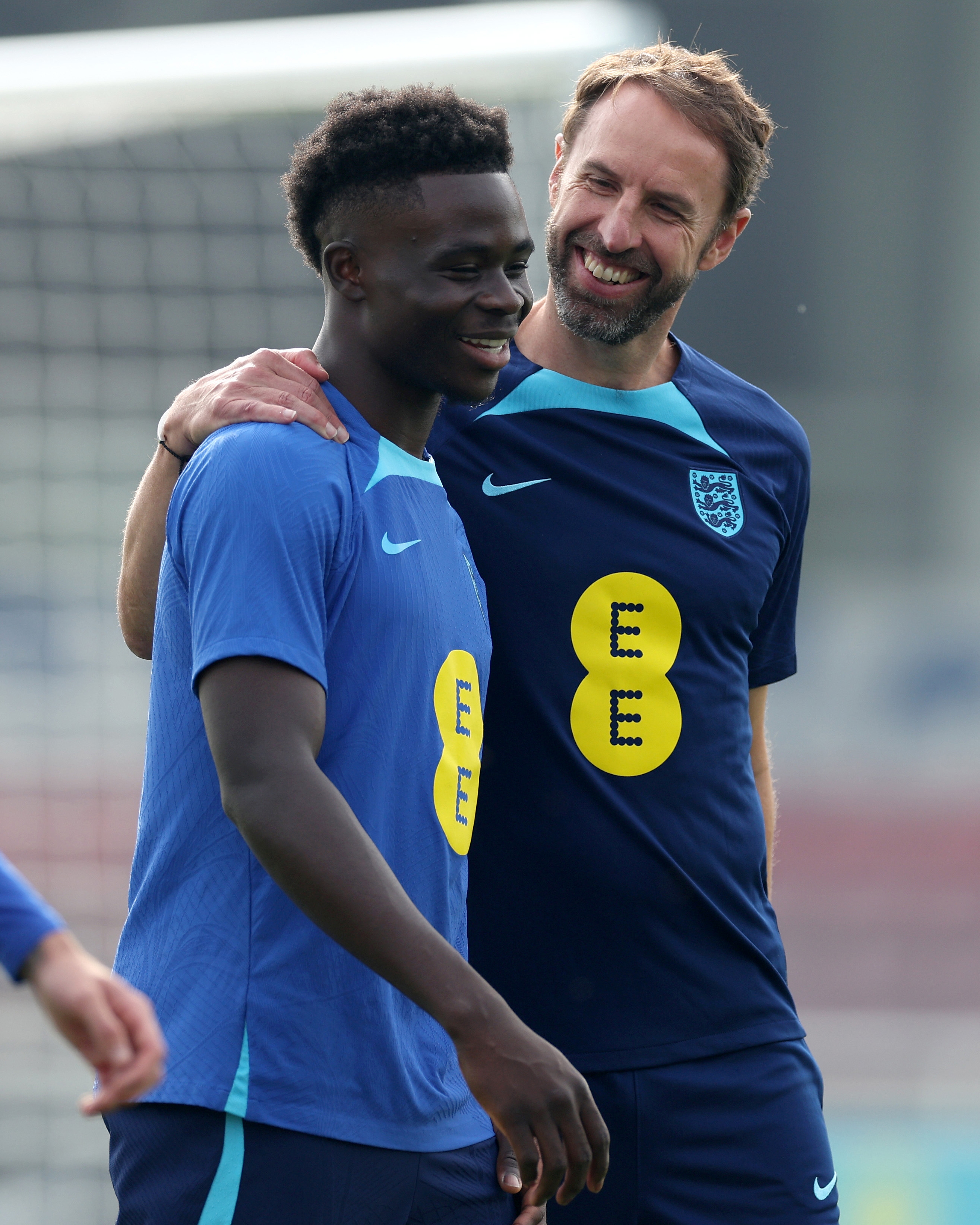 乌克兰队在场上展现出激情比赛